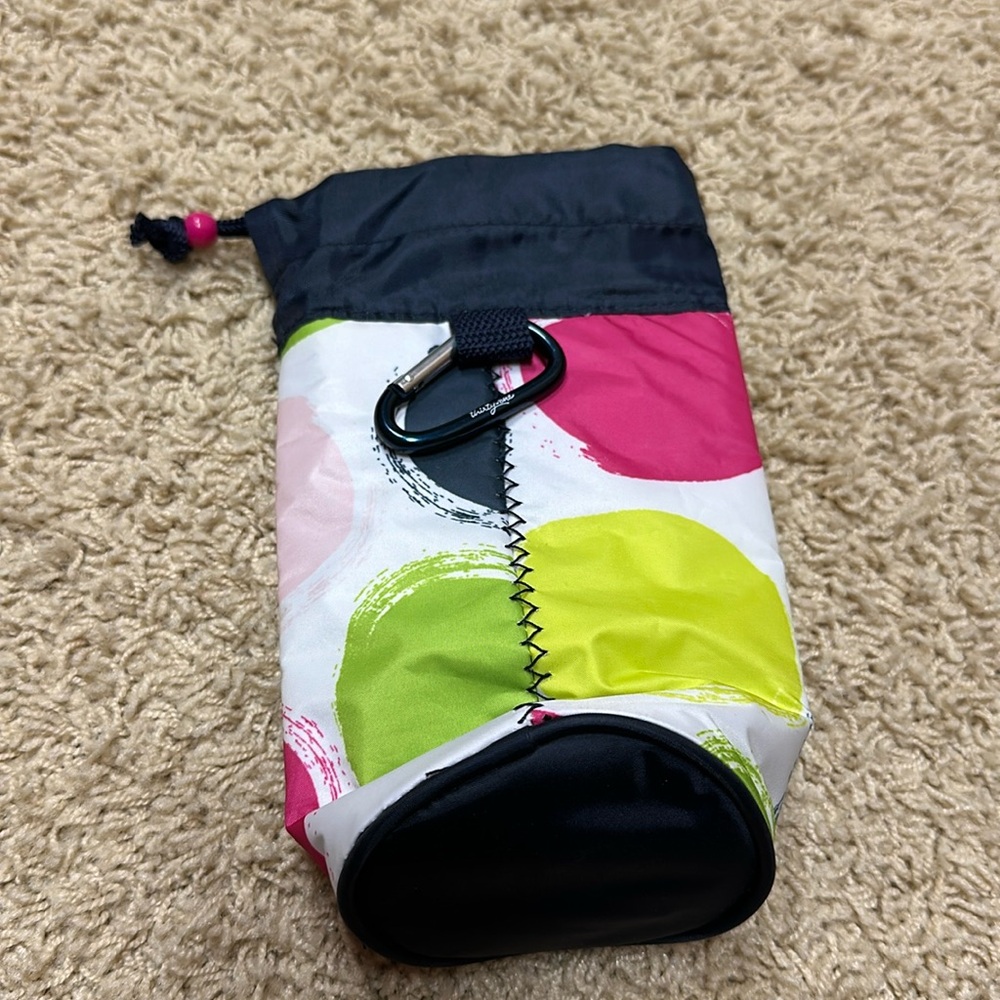 Insulated from water bottle cooler